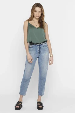alças de regular fit