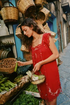 Alhena. Vestido curto