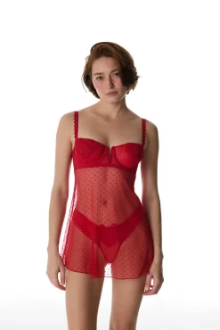 Babydoll em tule com bolinhas bordado coração