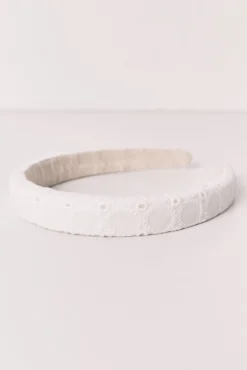 Bandolete de cabelo bordado suíço branco