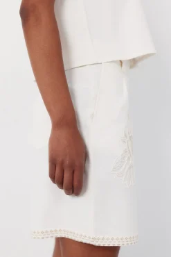 Bermudas bordadas