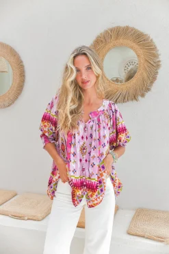 Blusa com mangas bufantes