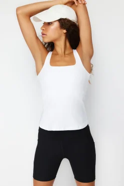 Blusa decote quadrado com alças
