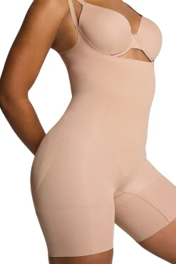 Body-calça modeladora decote