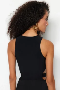 Body halter ajustado