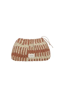 Bolso pouch rafia