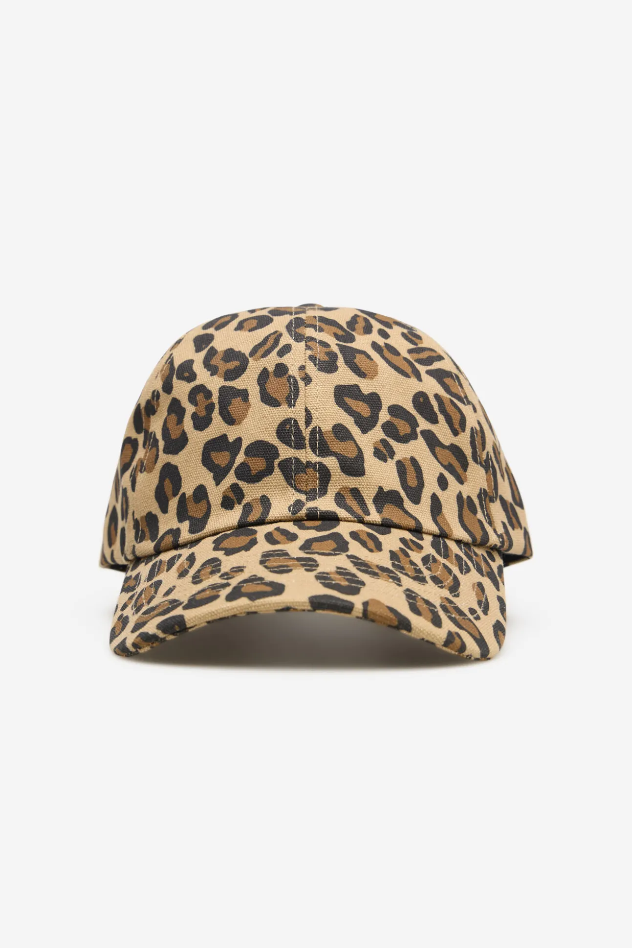 Boné com estampa de leopardo