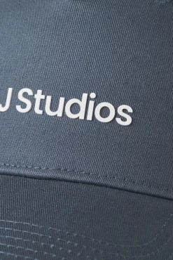 Boné JJ studio