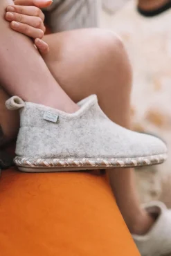 Bota de feltro feminina