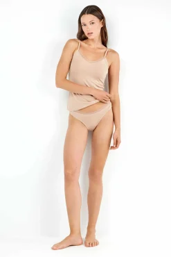 Braguita básica con galón de encaje