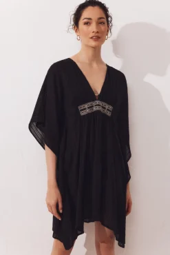 Caftan curto amplo bordado