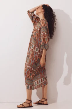Caftan estampado amplo