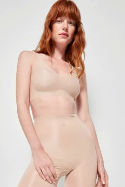 Calça acabado invisível