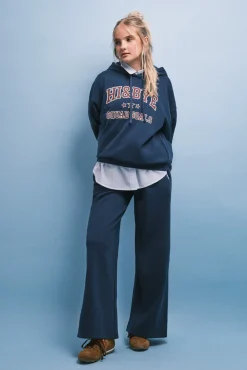 Calça comprida em felpa azul