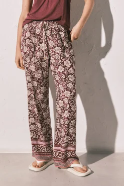 Calça comprida estampada boho