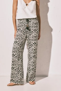Calça comprida estampada preta