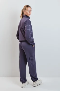 Calça comprida larga cinzenta