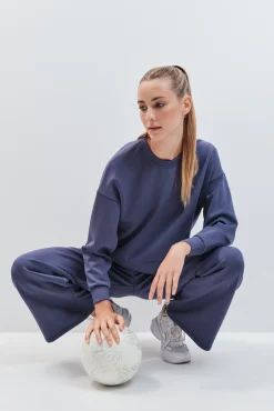 Calça comprida larga em modal azul