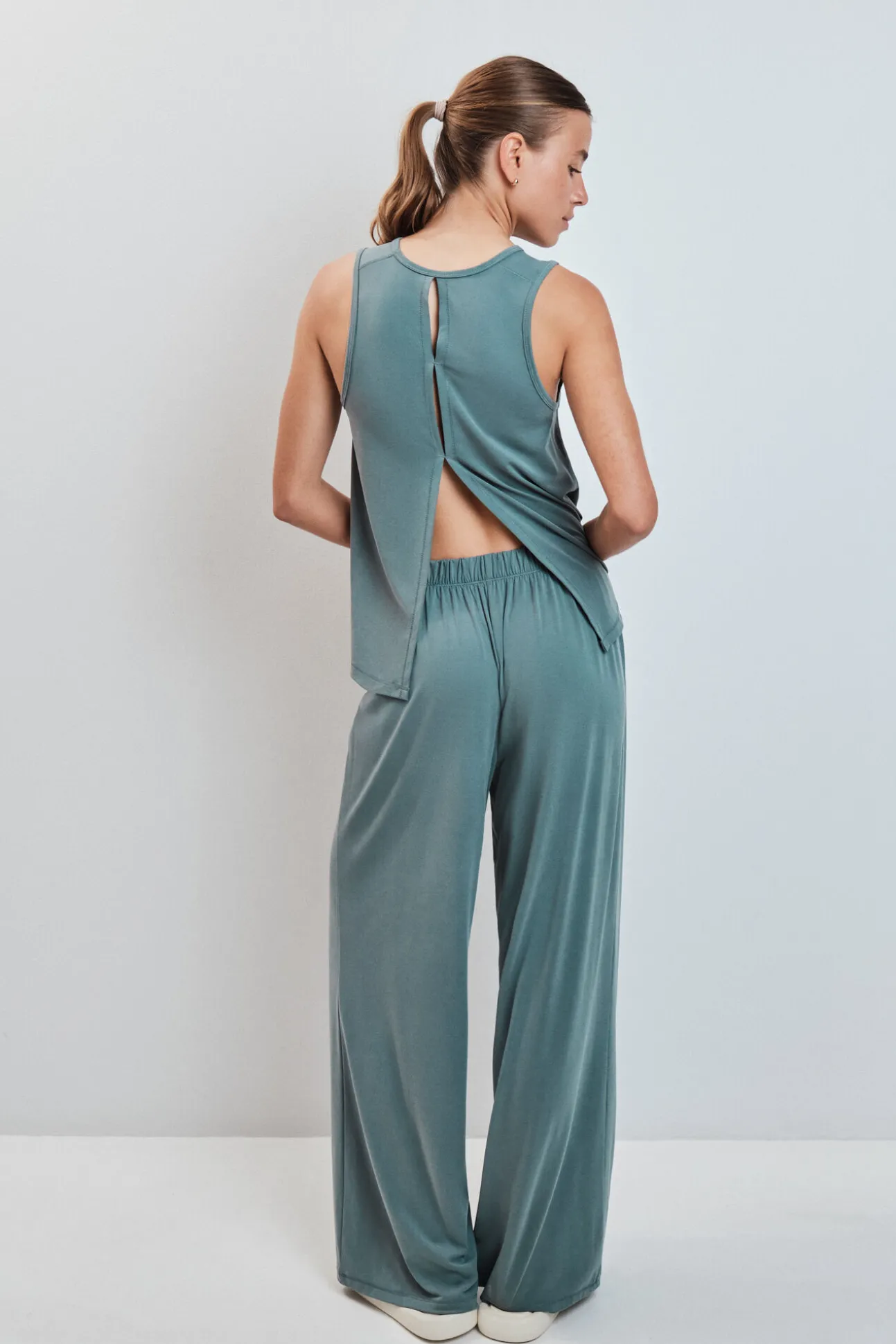 Calça comprida palazzo soft touch verde