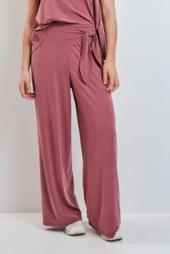 Calça comprida palazzo soft touch grená