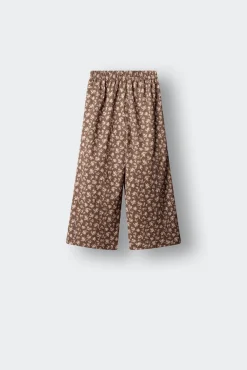 Calças culotte de flores para menina