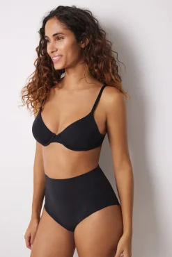 Calcinha redutora alta preta e push up