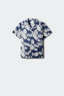 Camisa de manga curta com flores azul para menino