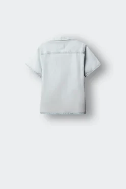 Camisa de manga curta em chambray para menino