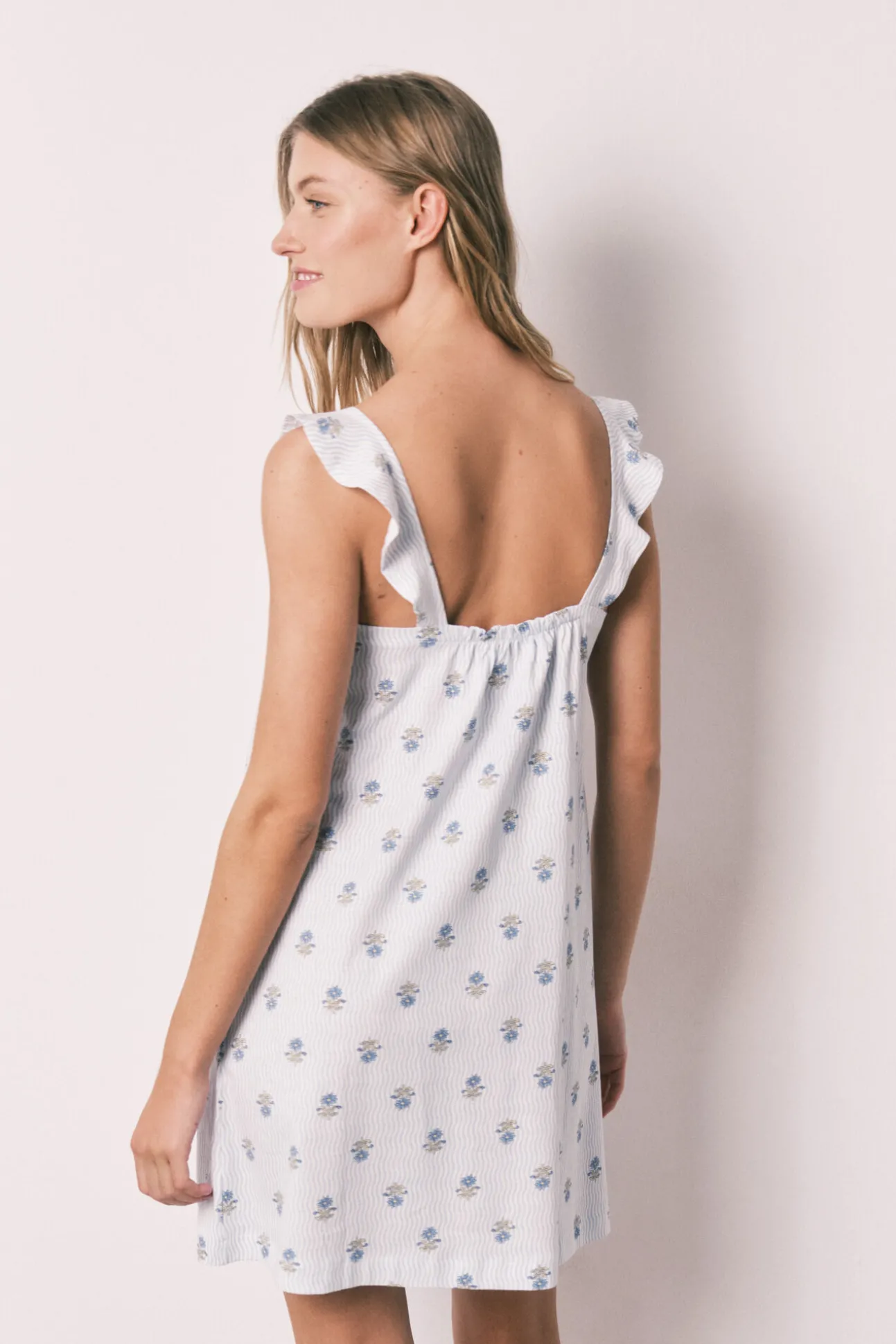Camisa de dormir curta em algodão de alças estampada azul