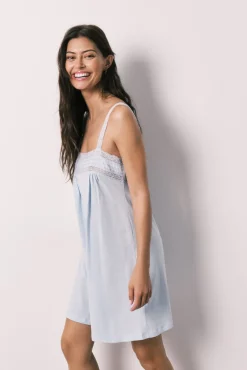 Camisa de dormir curta em algodão com renda azul