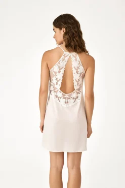 Camisa de dormir curta em renda floral branca