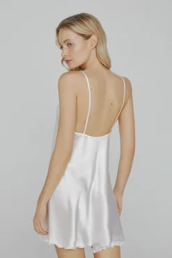 Camisa de dormir de mulher Ivette Bridal curta de cetim em branco