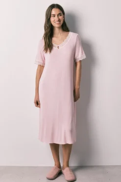 Camisa de dormir midi em viscose e renda rosa