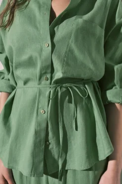 Camisa de manga comprida em linho verde