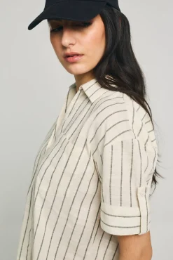 Camisa de riscas manga curta