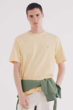 Camiseta básica com gola redonda