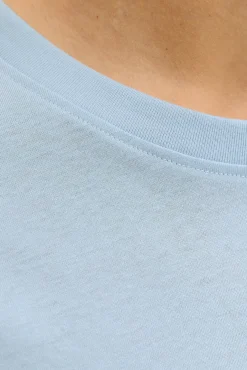 Camiseta básica com logo