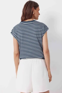 Camiseta básica com botões dourados