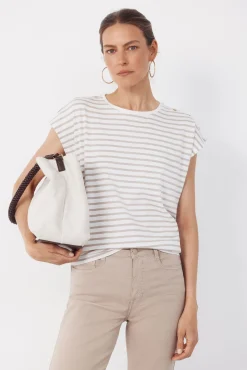 Camiseta básica com botões dourados