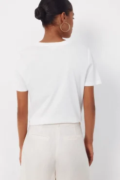 Camiseta com bordado posicional
