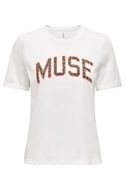 Camiseta com texto frontal