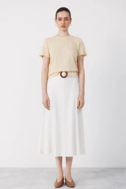 Camiseta de linho com decote em lurex