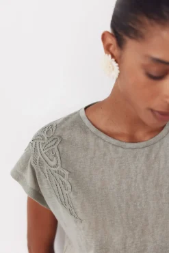 Camiseta patchwork com efeito linho