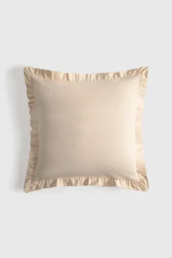 Capa de almofada com bordados
