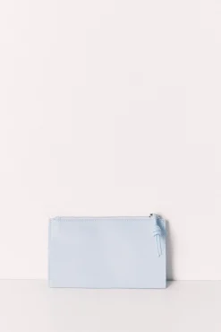 Carteira mini em verniz azul