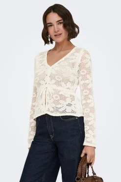 Casaco de malha de crochet cortado