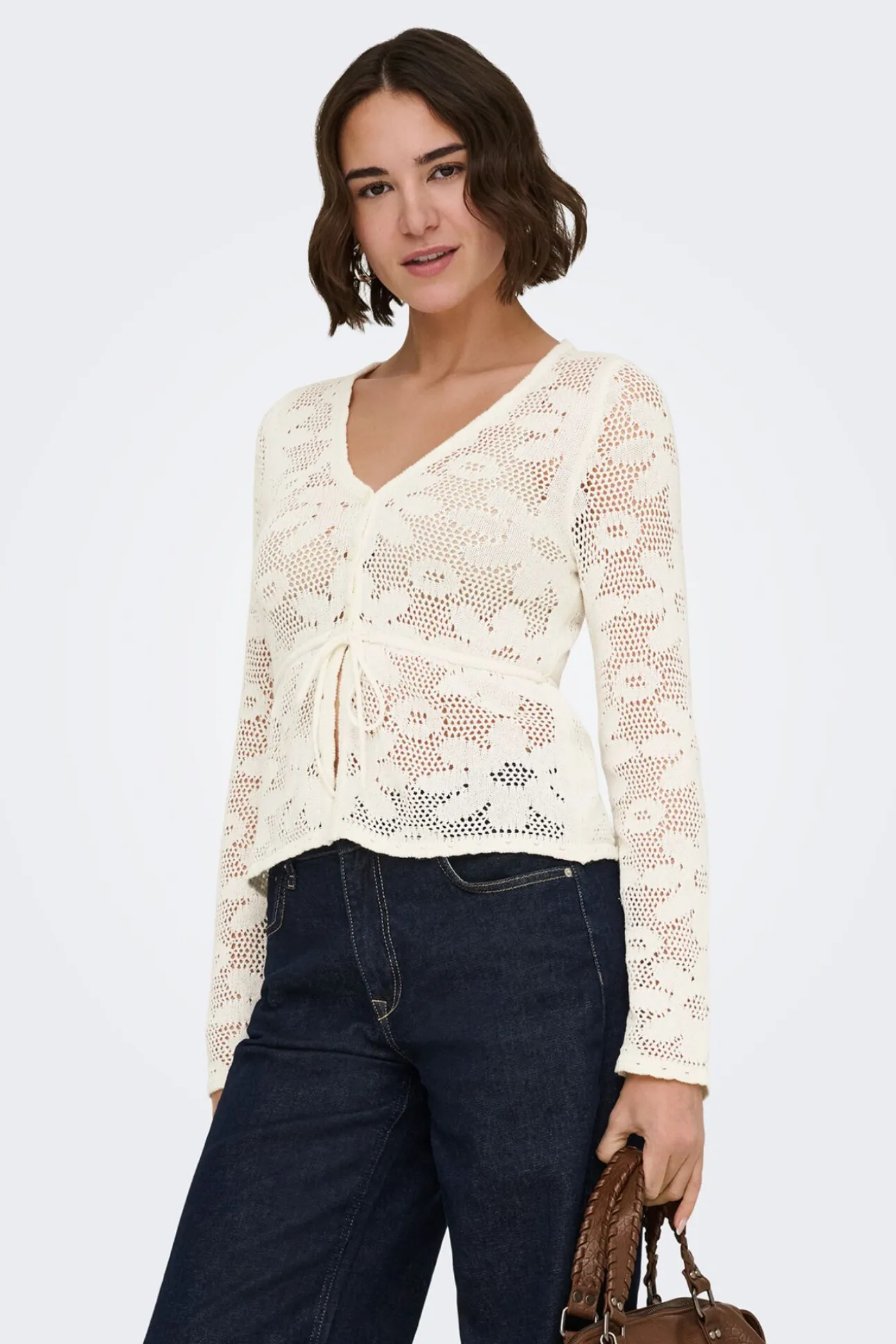 Casaco de malha de crochet cortado