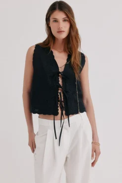 Cecilia. Blusa com laçada