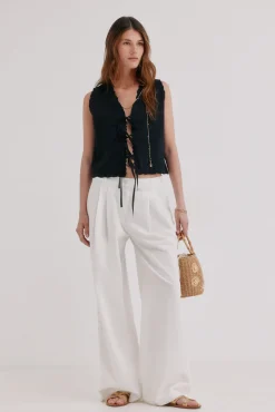 Cecilia. Blusa com laçada