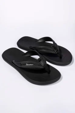 Chinelo de tira larga